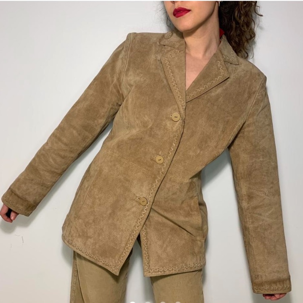 CREAM SCUEDE WITH PATCHED STITCHES BUTTONED DOWN LEATHER JACKET
